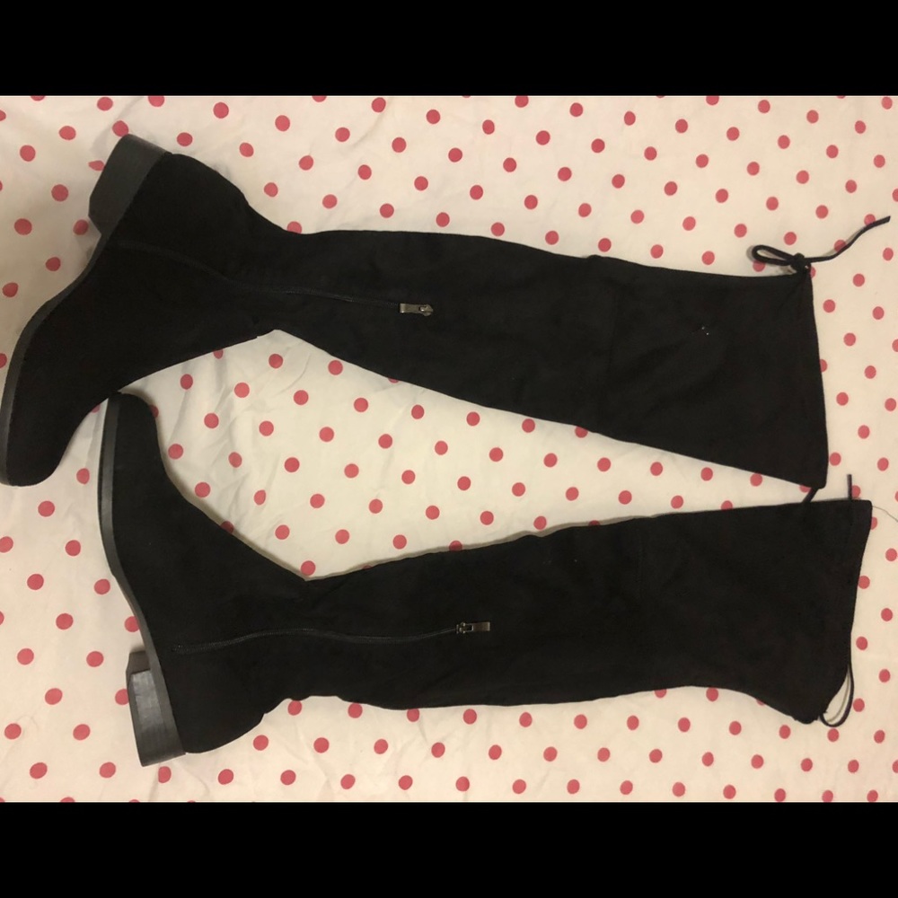 Knee high boots - Picture 3 of 3